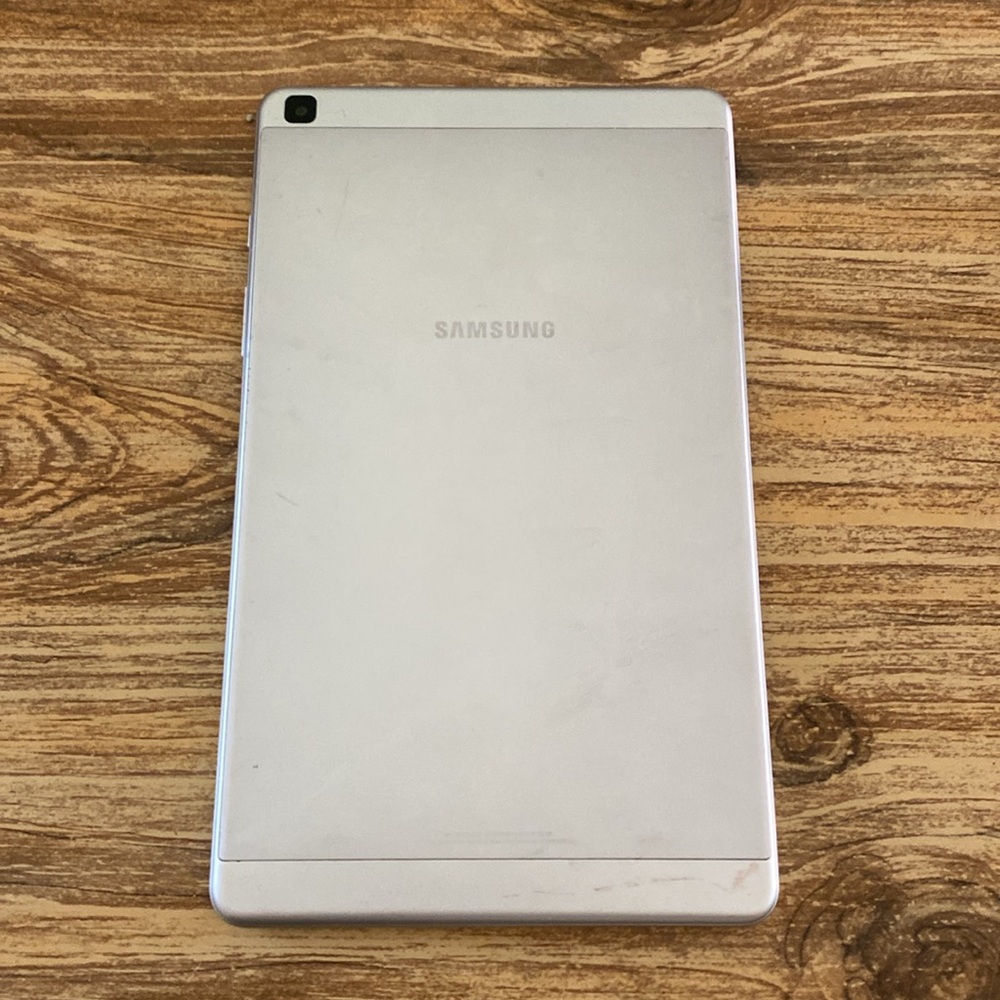 Samsung tablet - Picture 2 of 2